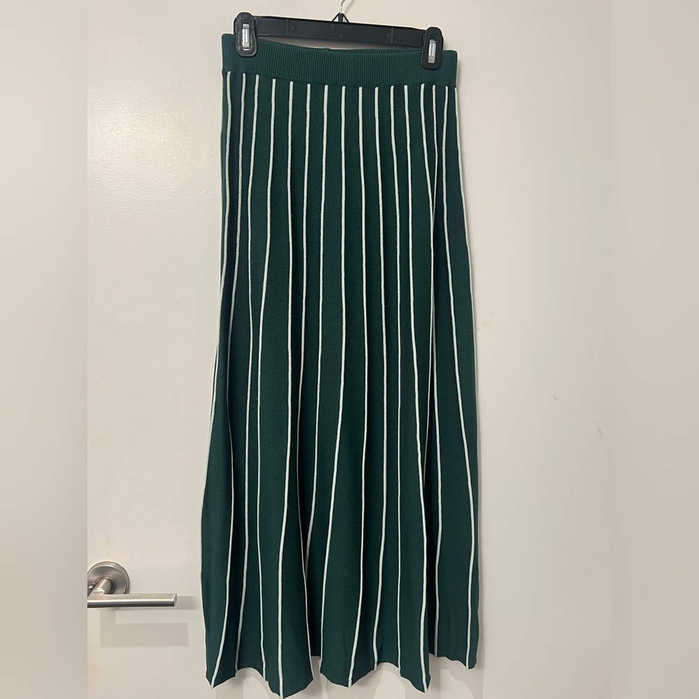 KOTN skirt, size M
